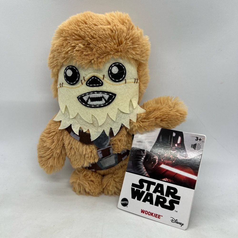 NWT Star Wars Galaxy Edge Talking Wookie Plush with Sound